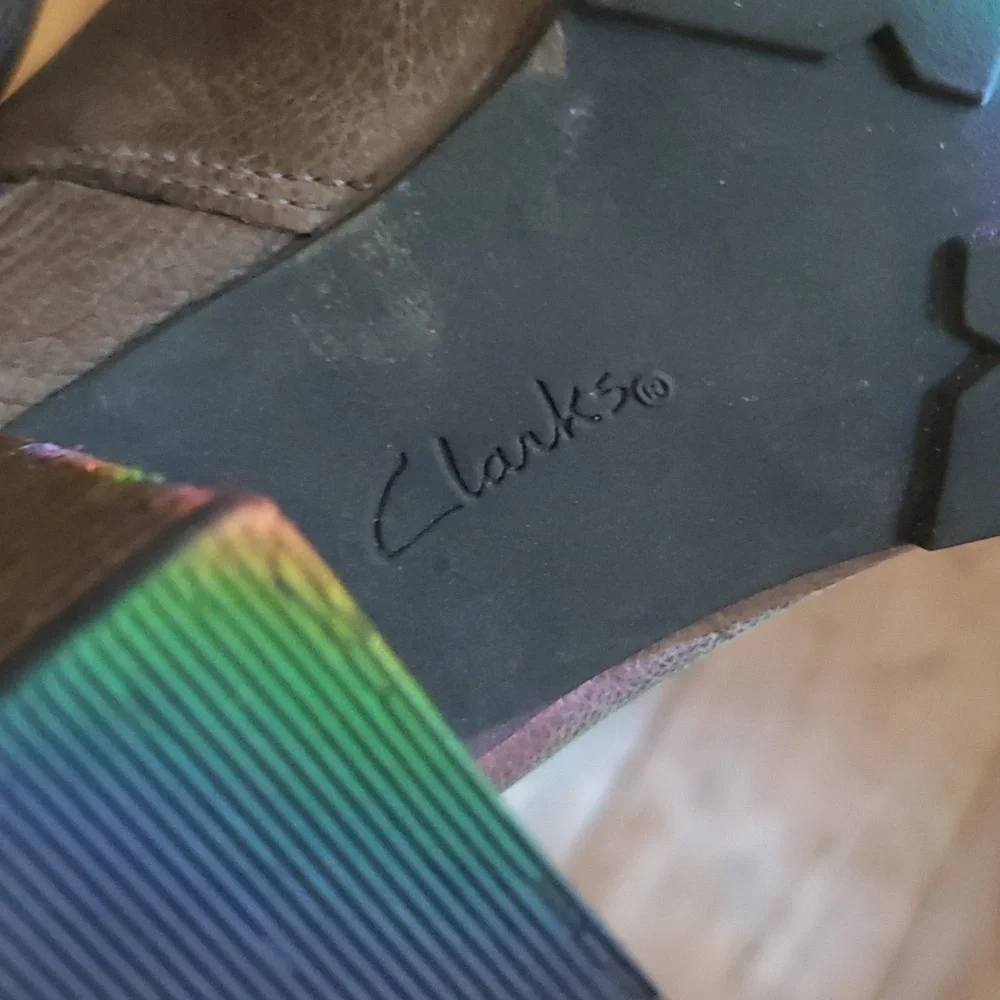 clarks mission tan booties